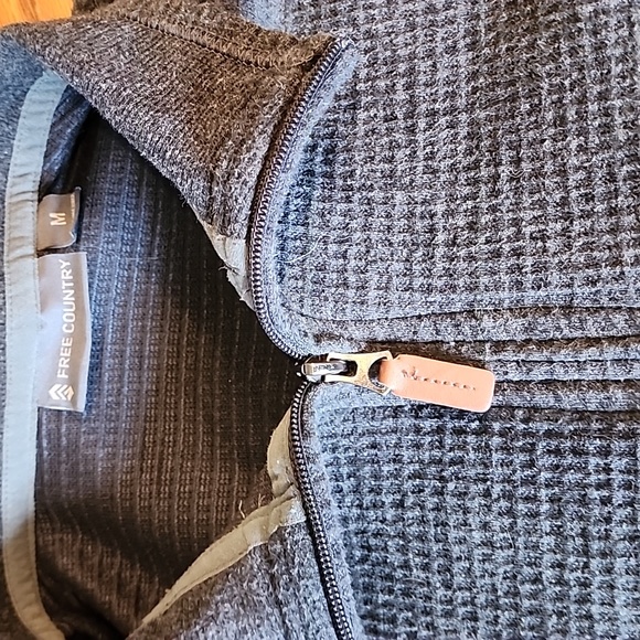 Free Country pullover - Picture 4 of 7